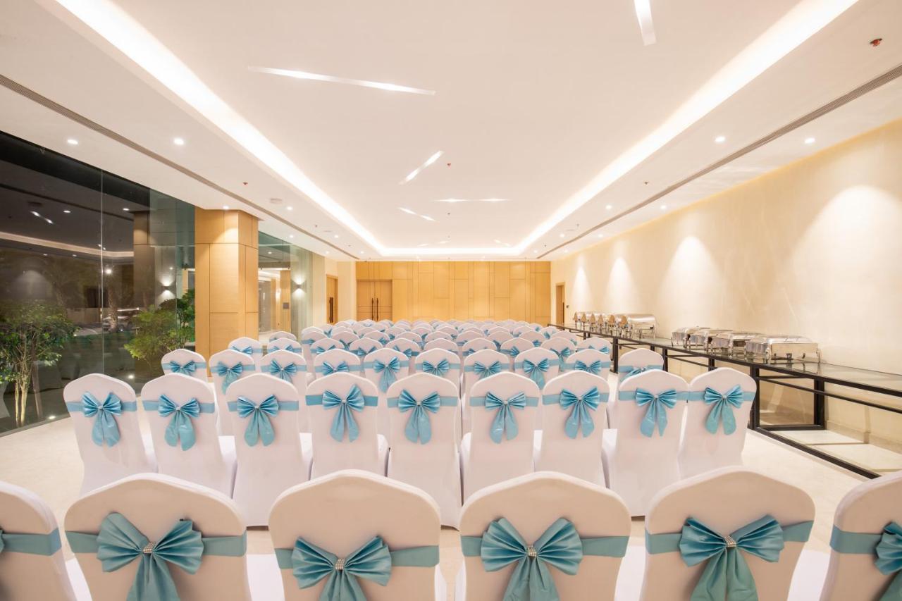 Hotel Siraichuli Chitwan Zewnętrze zdjęcie