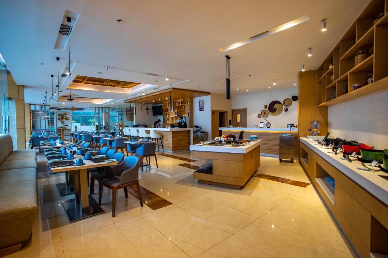 Hotel Siraichuli Chitwan Zewnętrze zdjęcie