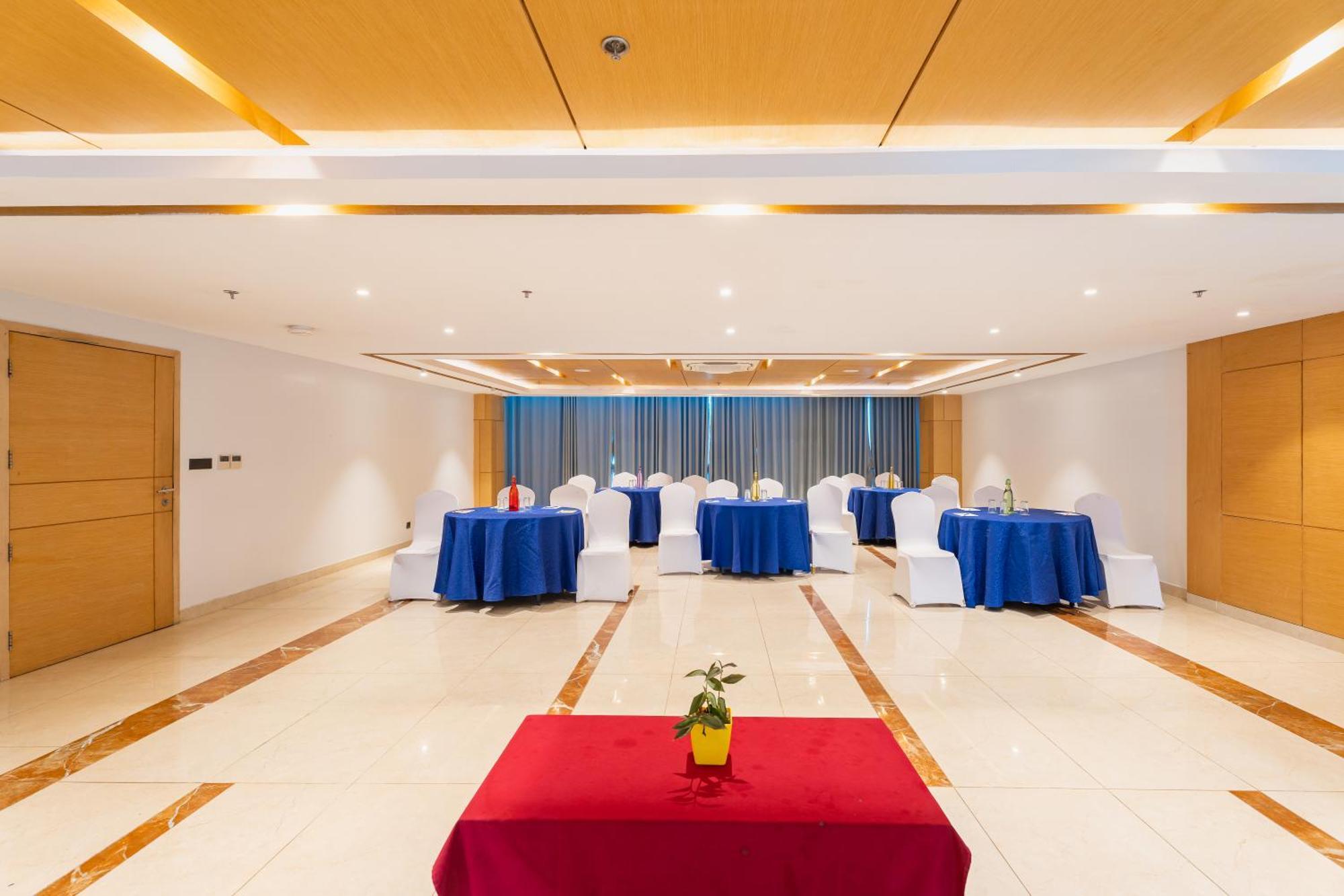 Hotel Siraichuli Chitwan Zewnętrze zdjęcie